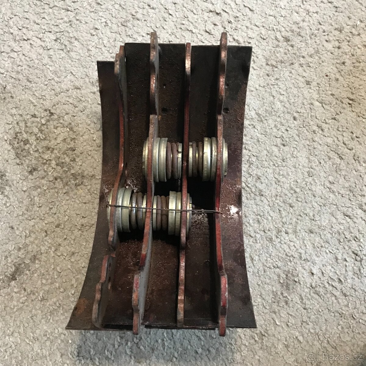 Písty + startér + pakny Lada, VAZ - 14