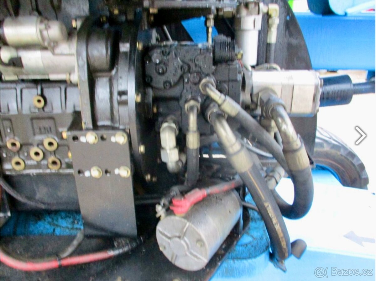 Terénní kloubová plošina JLG 510 AJ - 14