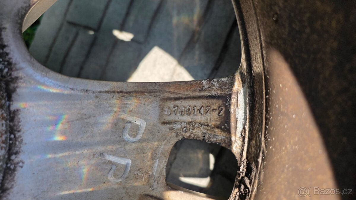 Originál disky BMW včetně zimních pneumatik 225/50/R17 - 14