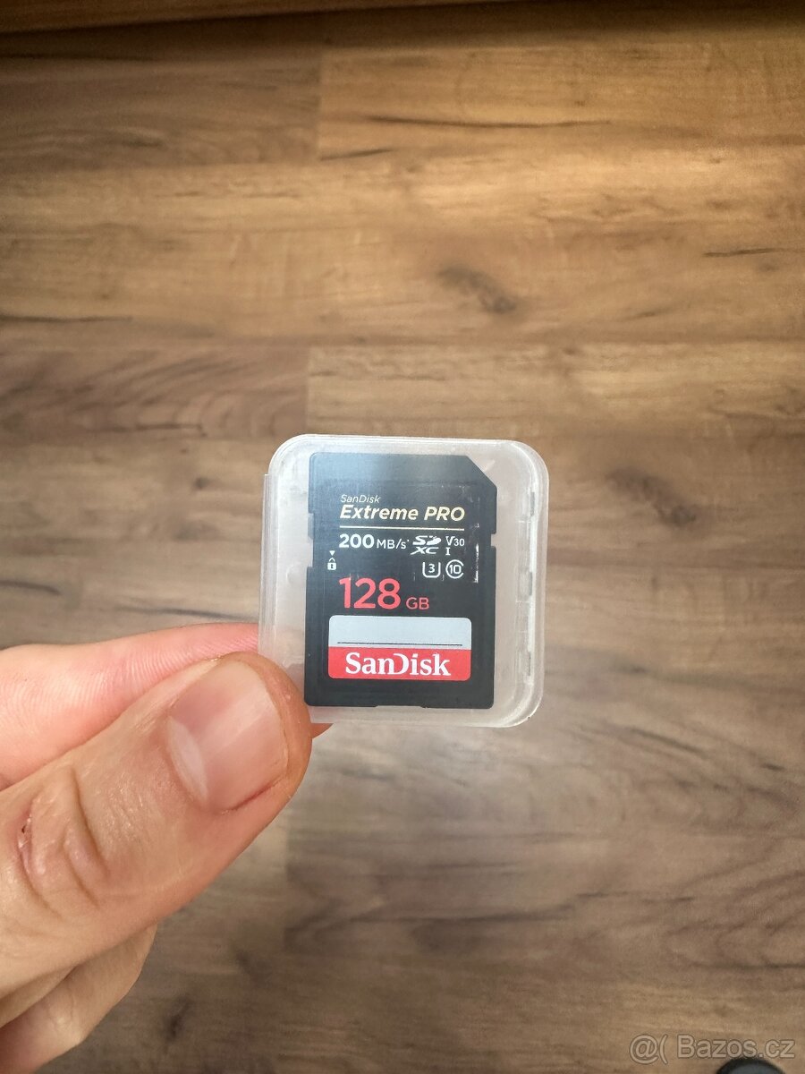 Sony Alpha A7C + 2 objektivy + příslušenství TOP STAV - 14