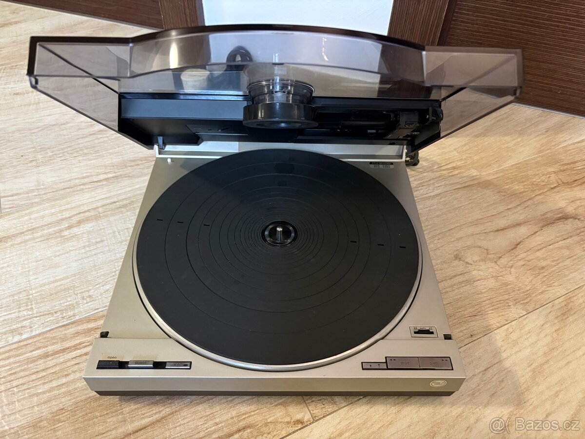 Tangenciální gramofon Technics SL-7 plný automat - 14