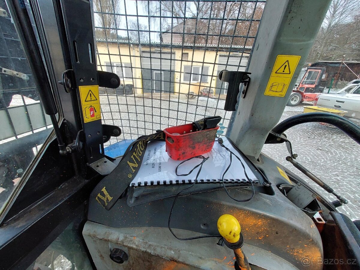 Traktor Hew Holland T4.95 - 14