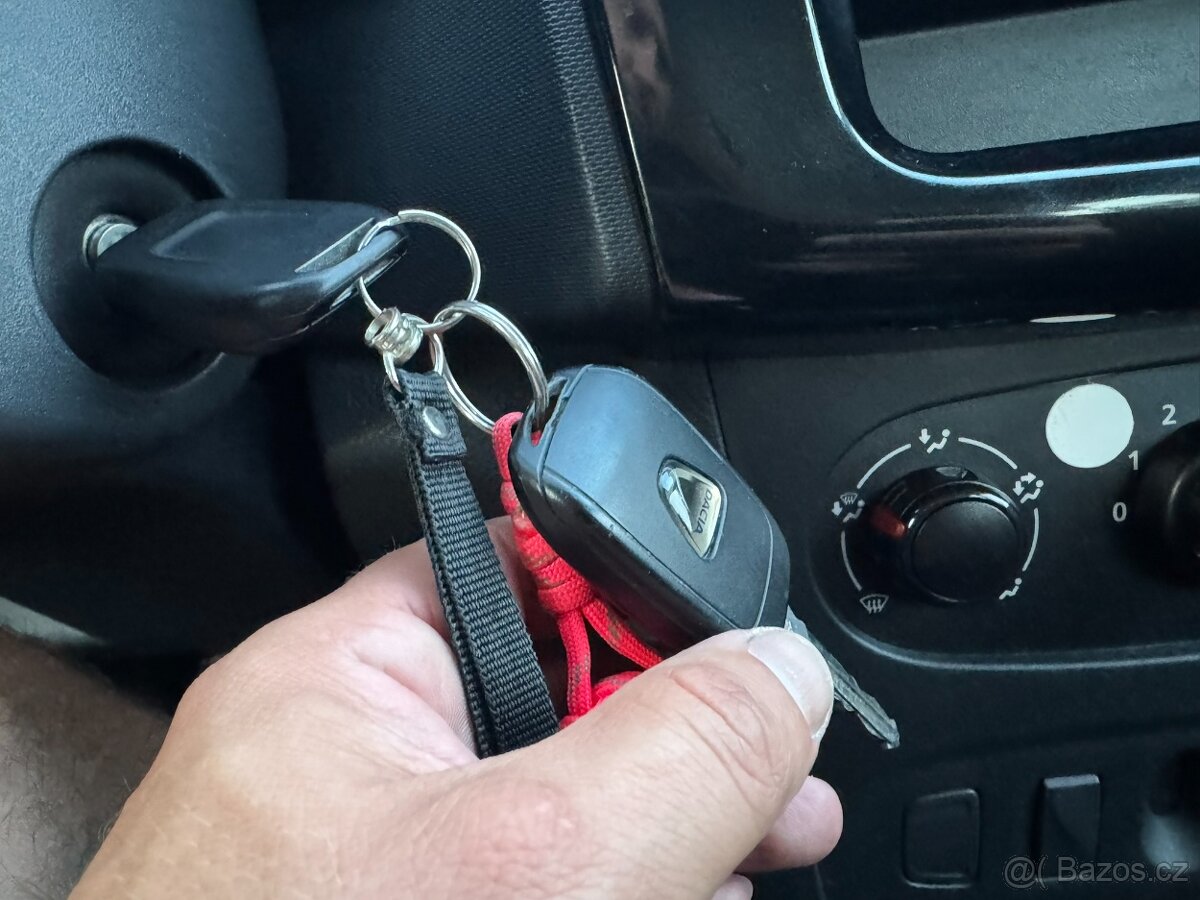 Dacia Sandero 1,0i 54 KW 2. MAJ. STK KOLA KM - 14