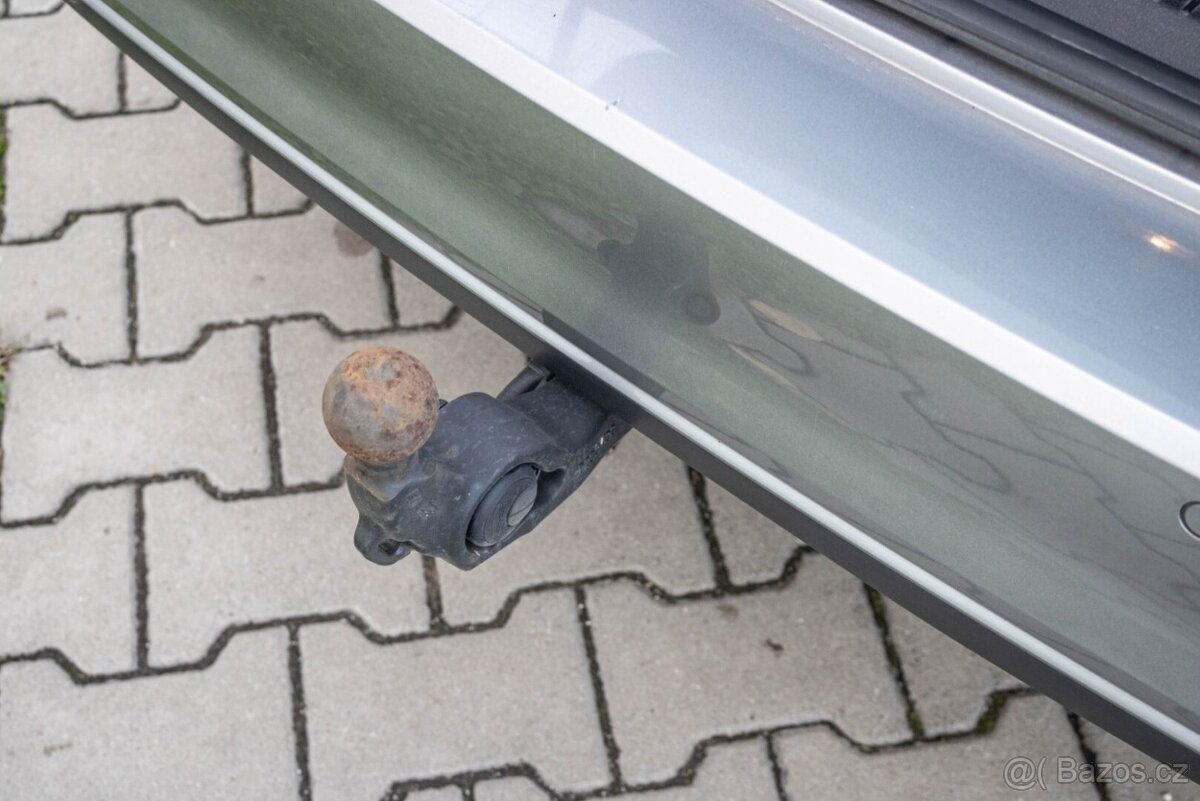 Volkswagen Passat Variant 2.0 TDI Elegance DSG - 14