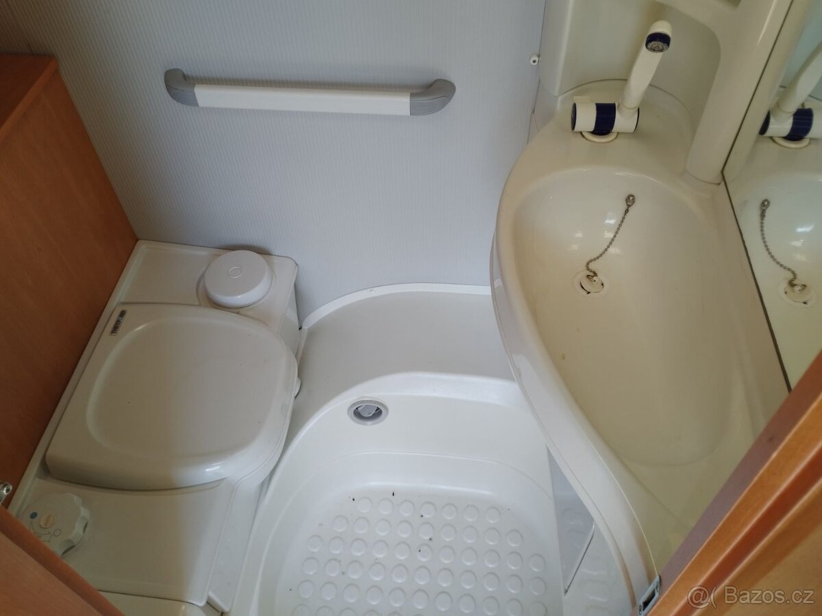 EIFELLAND pro 2-3os. Rok 2006.Stan. 100km/h - 14