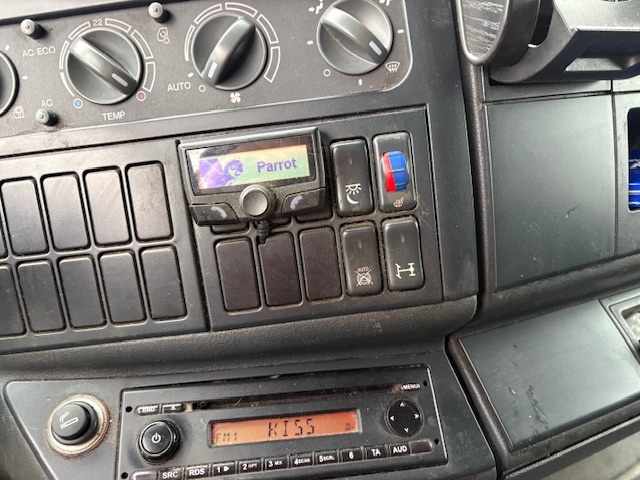 MAN TGL 8.220 4x2 třístranná shrnovačka - 14