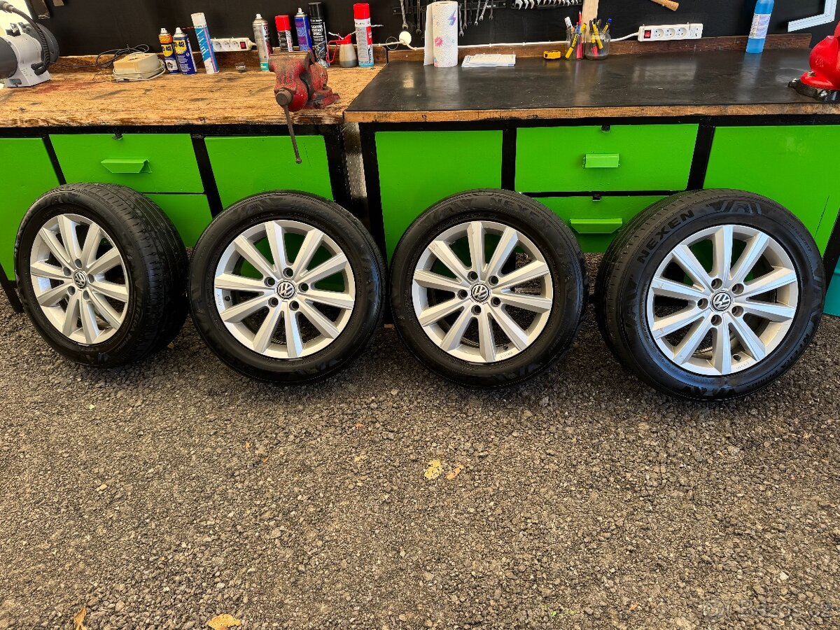 VW Multivan T6, 2,0tdi 110kW DSG, rok 2017 - 14