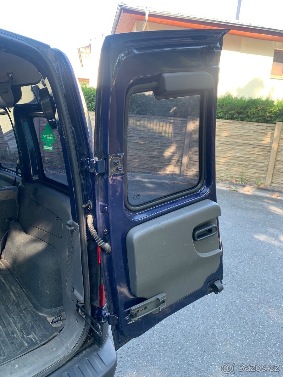 Opel COMBO 1.3CDTi 51kW - r.v. 8/2004 - 5 míst - 14