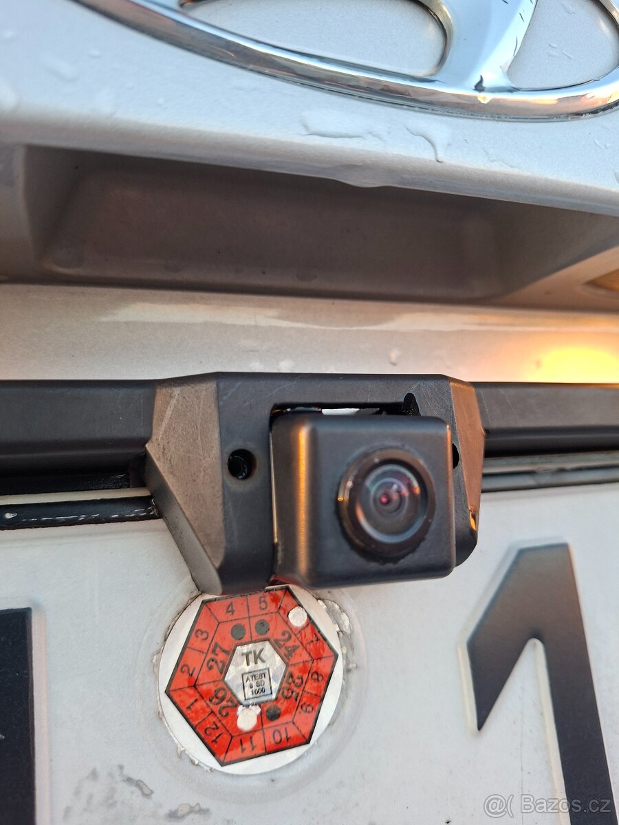 Hyundai Accent 1.4 benzín, rok 2009 - 14