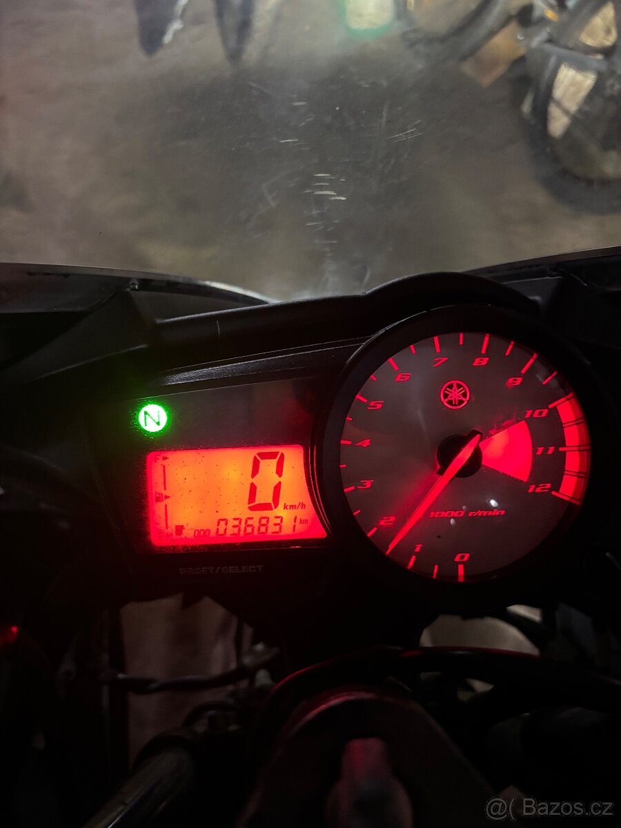 Yamaha yzfr 125 - 14