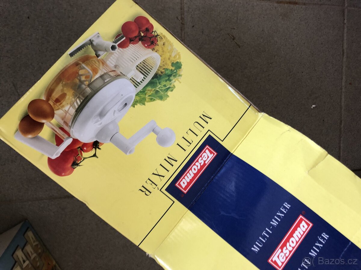 Dortové formy, pánve, nůžky, kuchyňské spotřebiče - 14