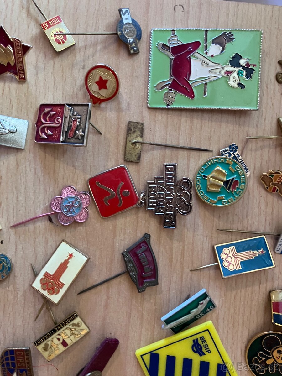 Různé druhy odznaků - 14