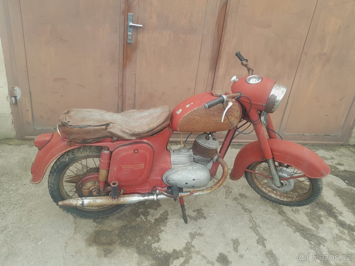 Jawa kývačka 125 - 14