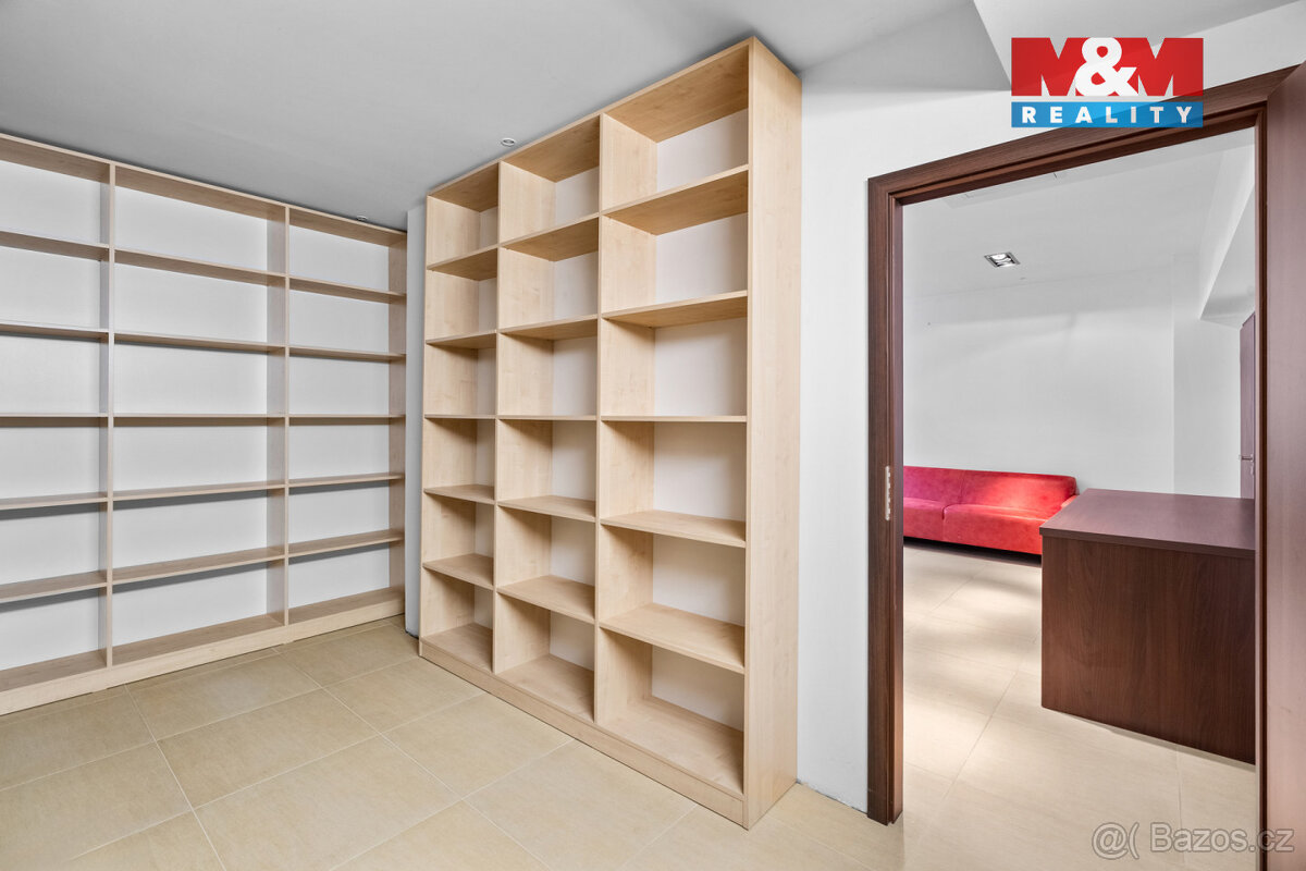 Pronájem kancelářského prostoru, 180 m², Kladno, ul. Polská - 14