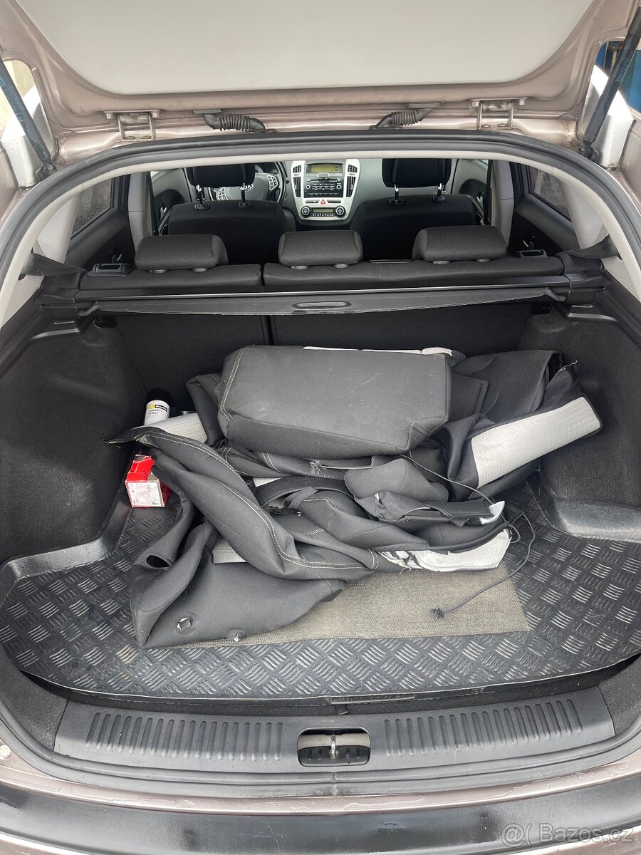 NOVÁ STK Kia Ceed 1.6 CRDi 16v 84kw - 14