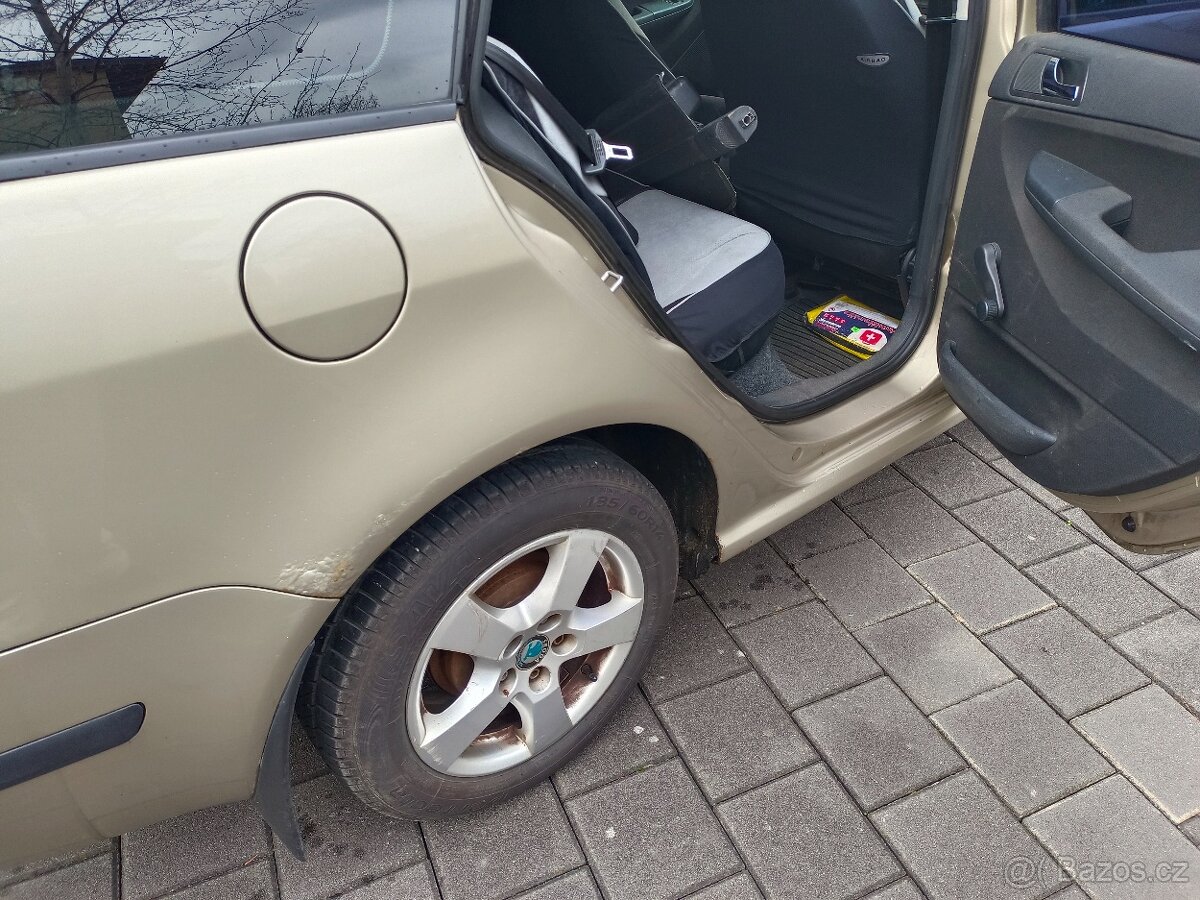 Škoda Fabia 1.2 HTP, 2006, tažné, klima - 14