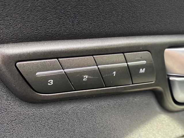 Land Rover Range Rover Evoque - 14