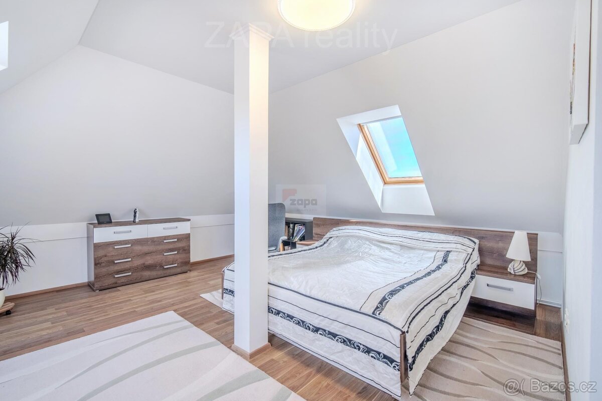 Prodej samostatného RD 5+kk+garáž celkem 218 m2 pozemek 620 - 14