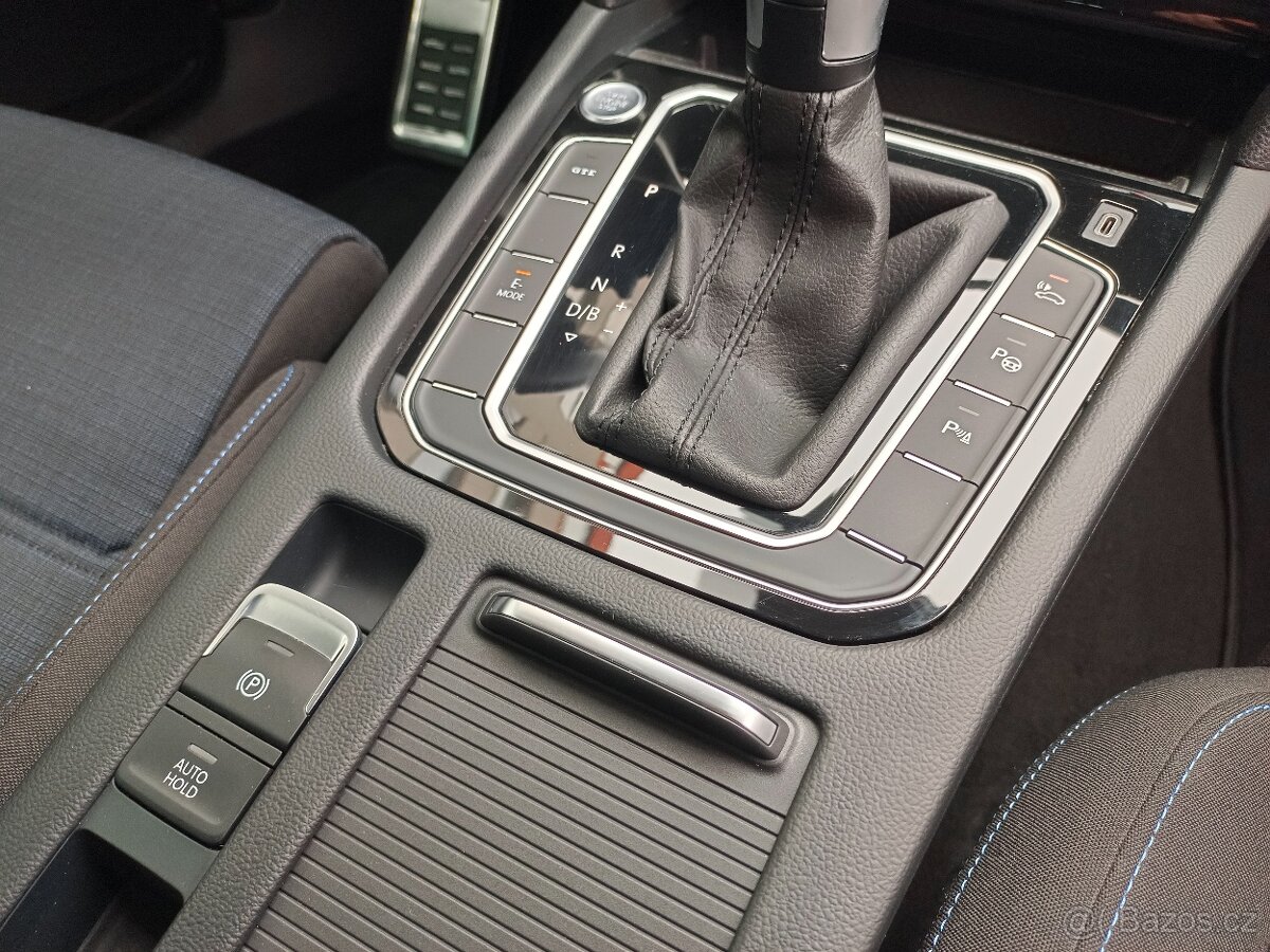 VW Passat B8 GTE 1.4 TSI Hybrid 160kW DSG - záruka Autodraft - 14