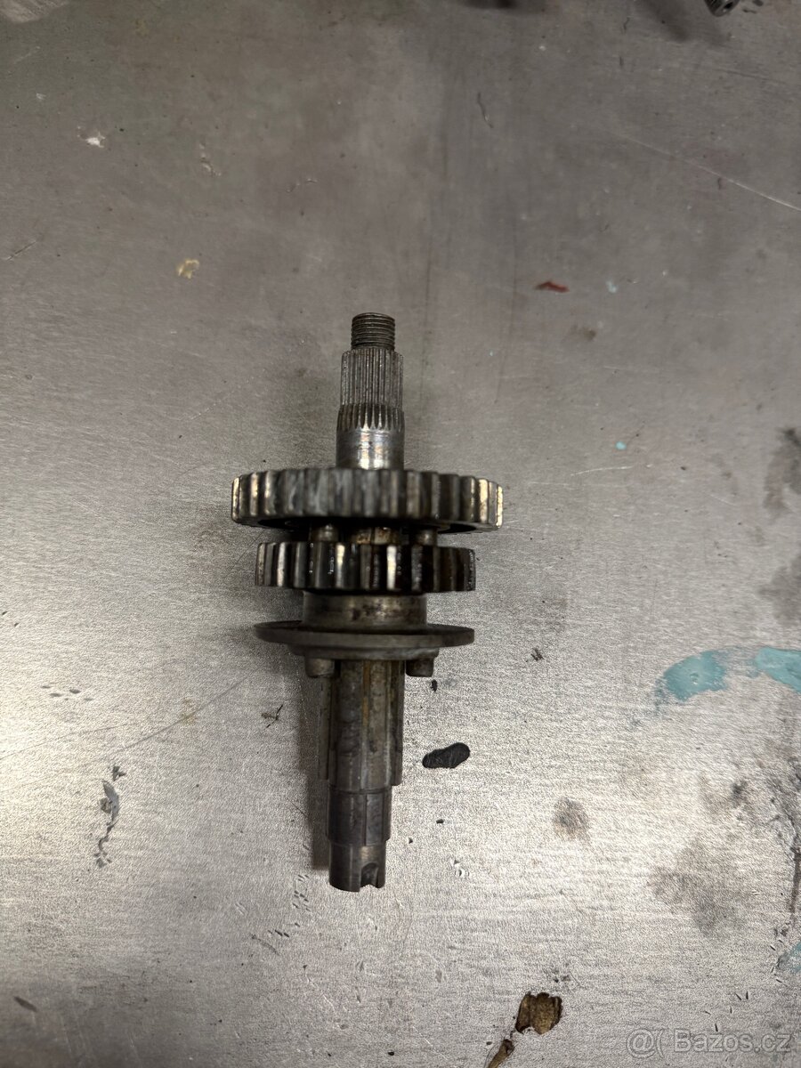 Jawa/Čz - díly převodovek 16x - 14