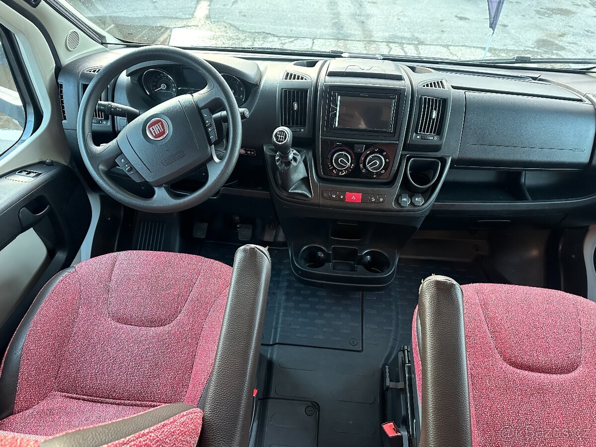 Knaus Live Traveller 650 DG - 14