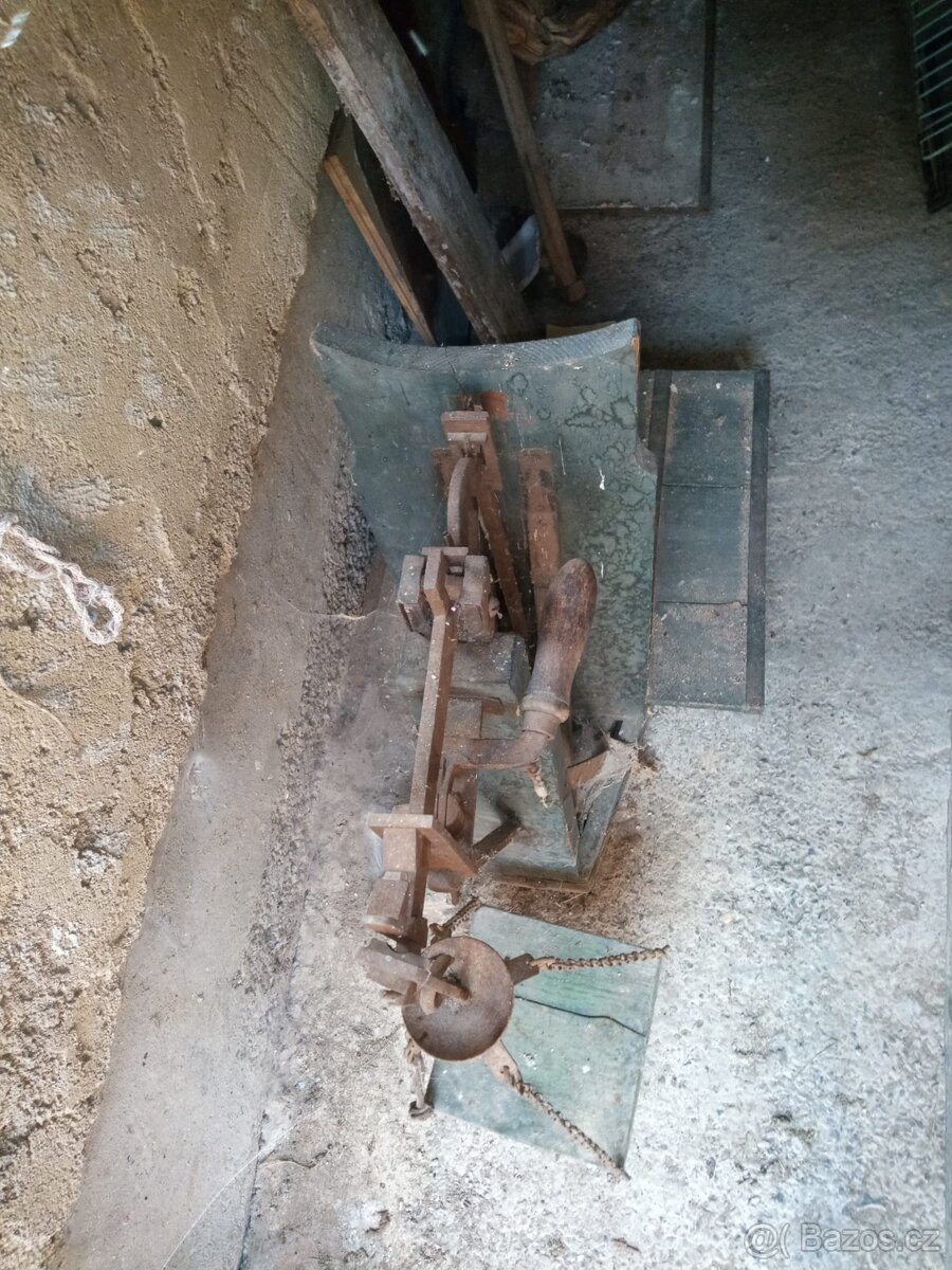 cirkulárka, váha, kára - 14