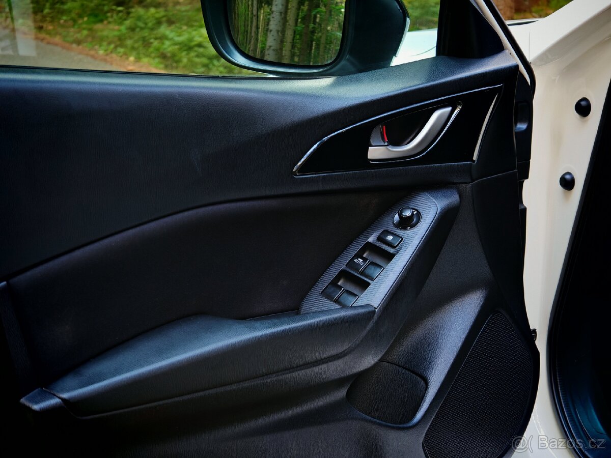 Mazda 3 - 2015 - 2.0 - 14