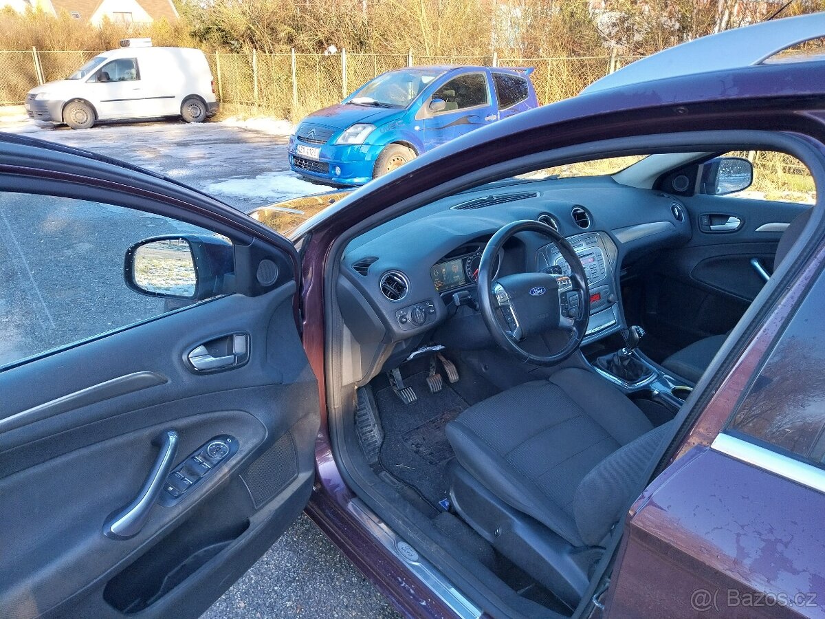 Ford Mondeo 2009 - 14