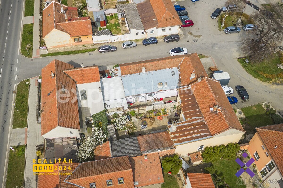 Prodej komerčního objektu 155 m², pozemek 317 m² - Uherský O - 14
