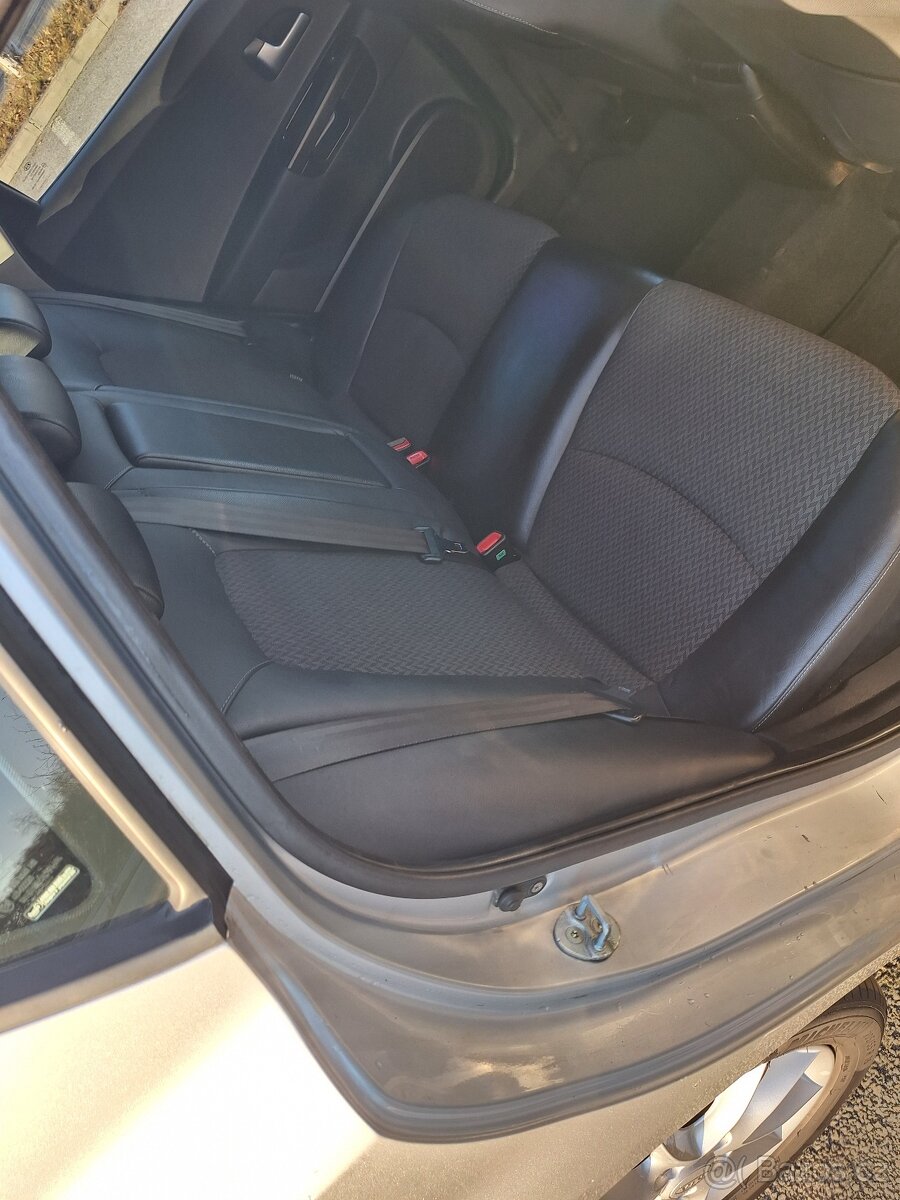 Kia ceed 1.6 CRDi Facelift MAX VÝBAVA - 14