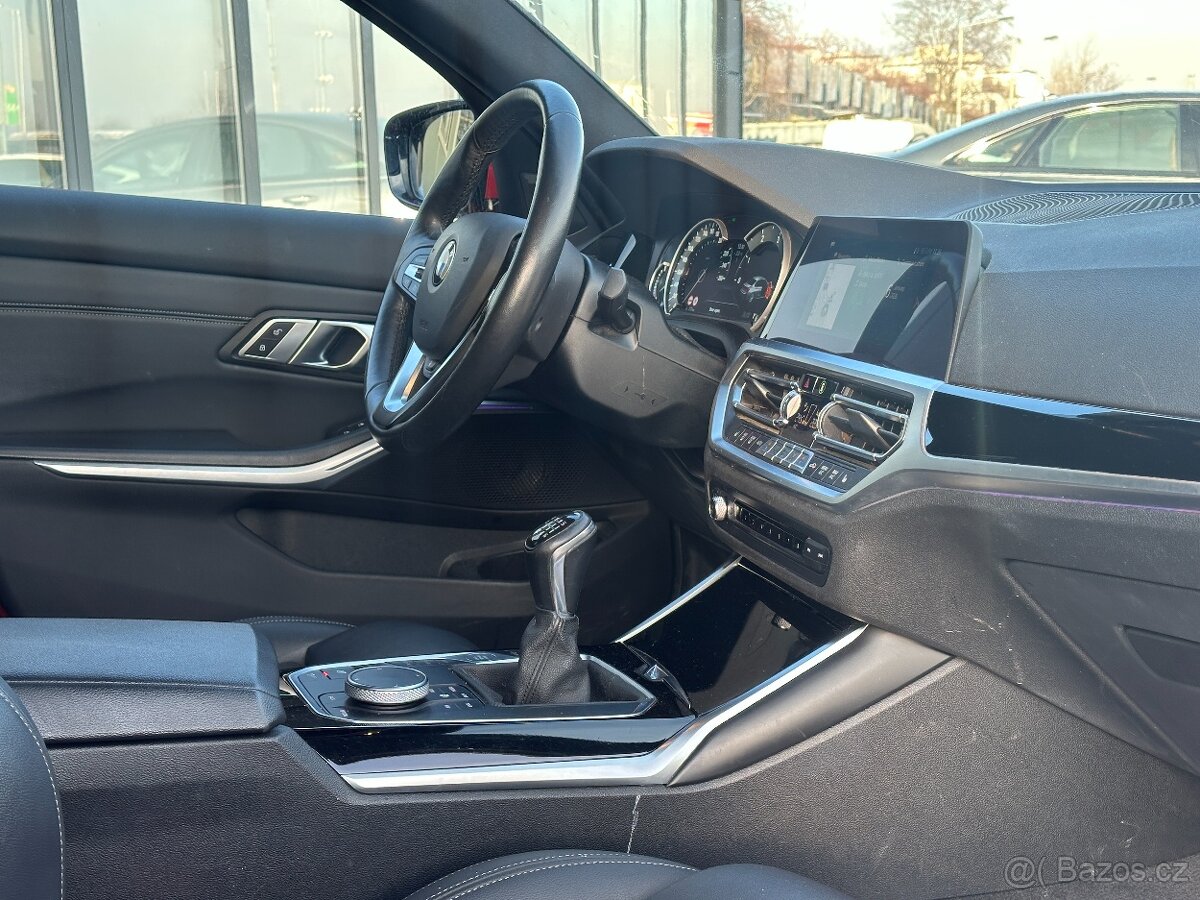 BMW 318D 2020 - 14