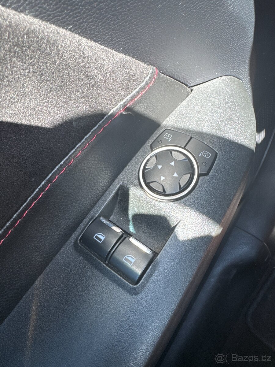 Ford Mustang 3.7L V6 224 kW - 14