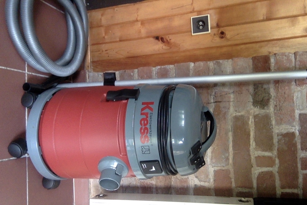 motorova pila-dilna , garaž - 14