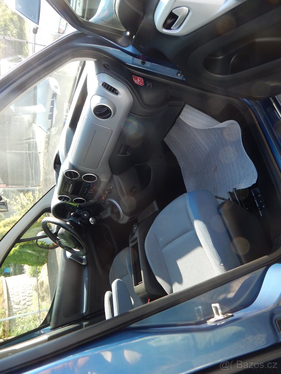 Citroen Berlingo 1,6i - 14