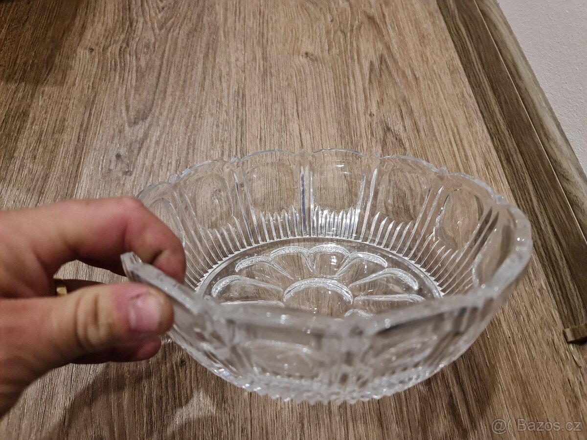 Set skleněných misek a mís - 14