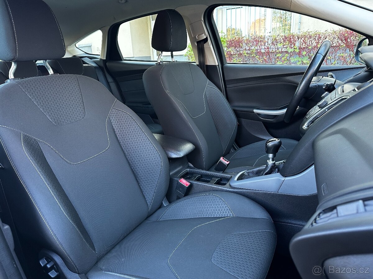 Ford Focus III 1.5 EcoBoost 110kW Facelift 2015 1. Majitel - 14