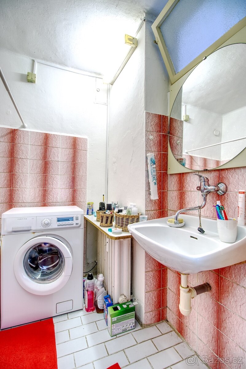 Byt 2+1, 55 m2, Hradec Králové – ul. Na Střezině. - 14