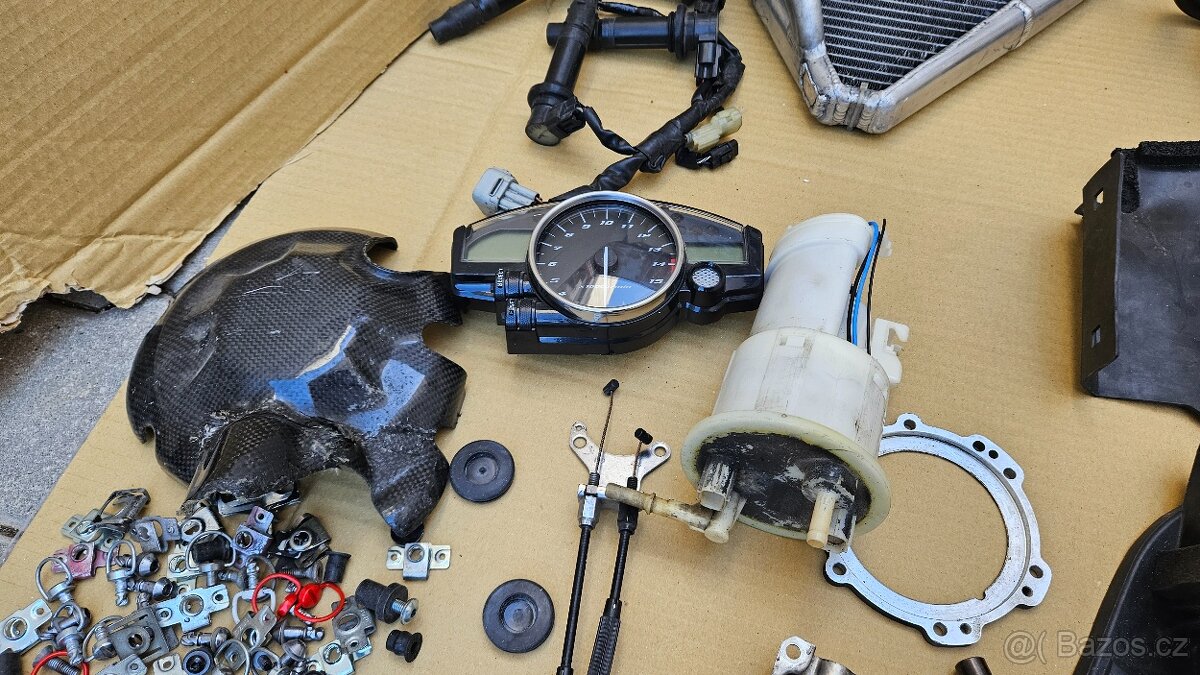 Náhradní díly Yamaha R1 07-08 - 14