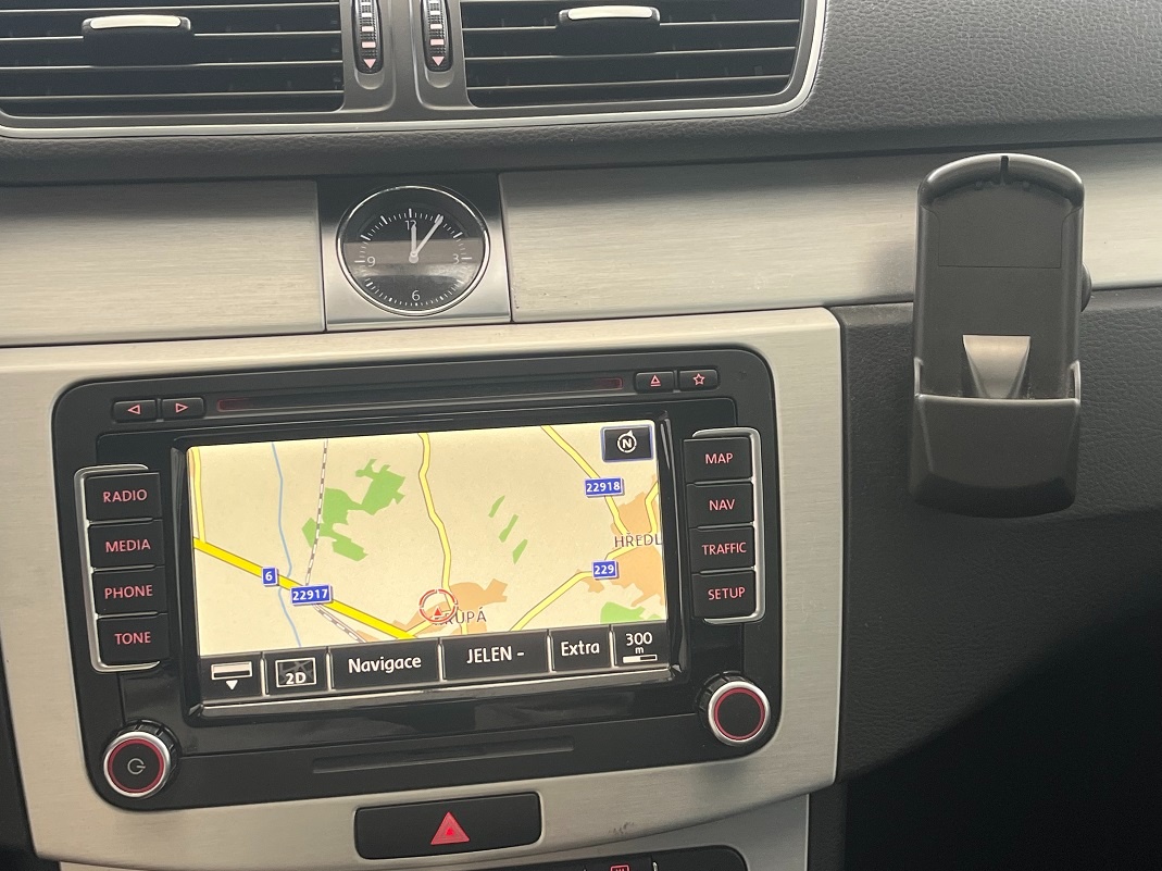 VW PASSAT B7 3.6FSI DSG 4Motion High Line 220kW TOP STAV DPH - 14