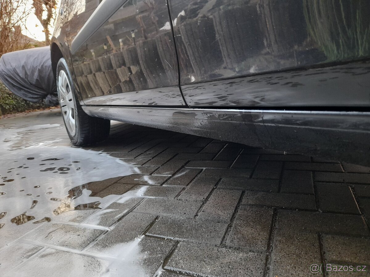 Škoda Roomster 1.2 TSi 77kw r.v. 2011 ( na opravu) - 14