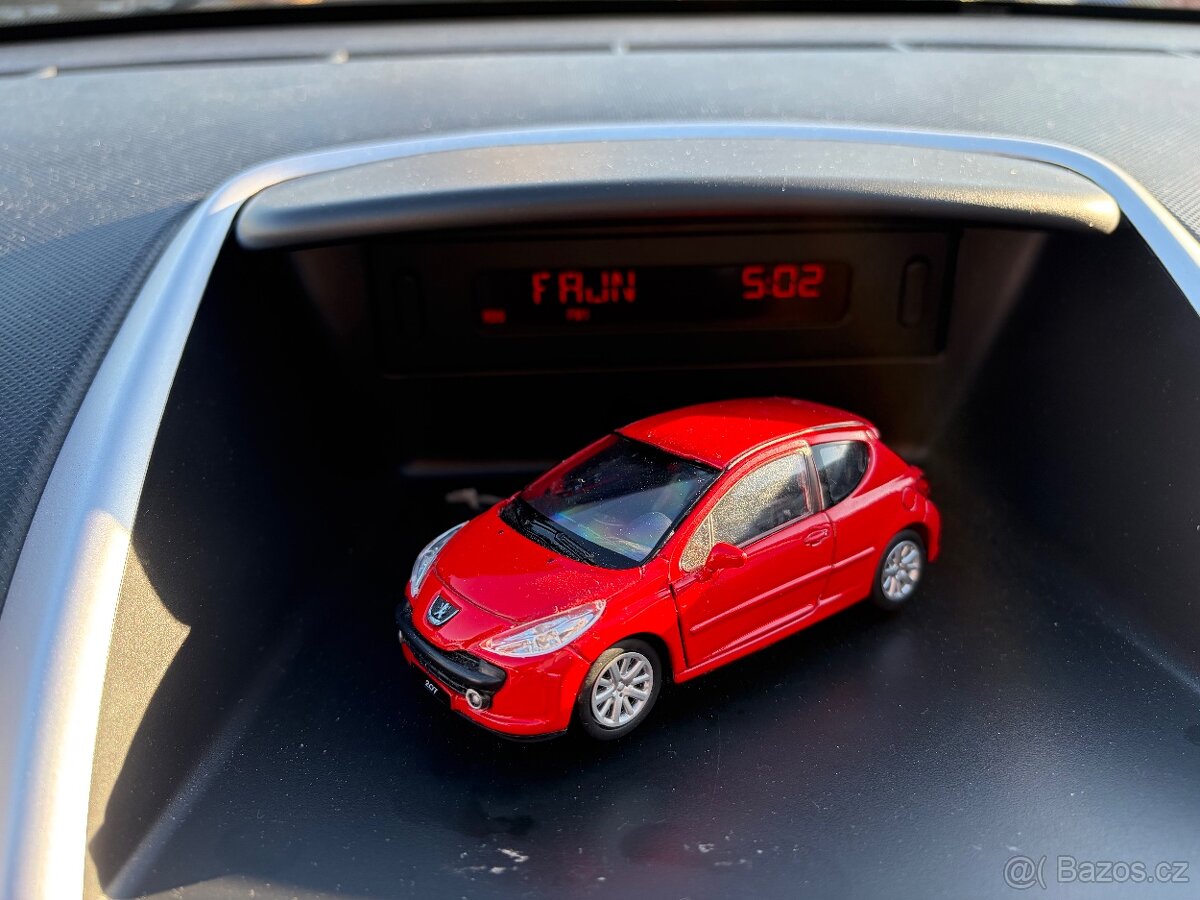 Peugeot 206, 1,1 44kW, SERVISKA - 14