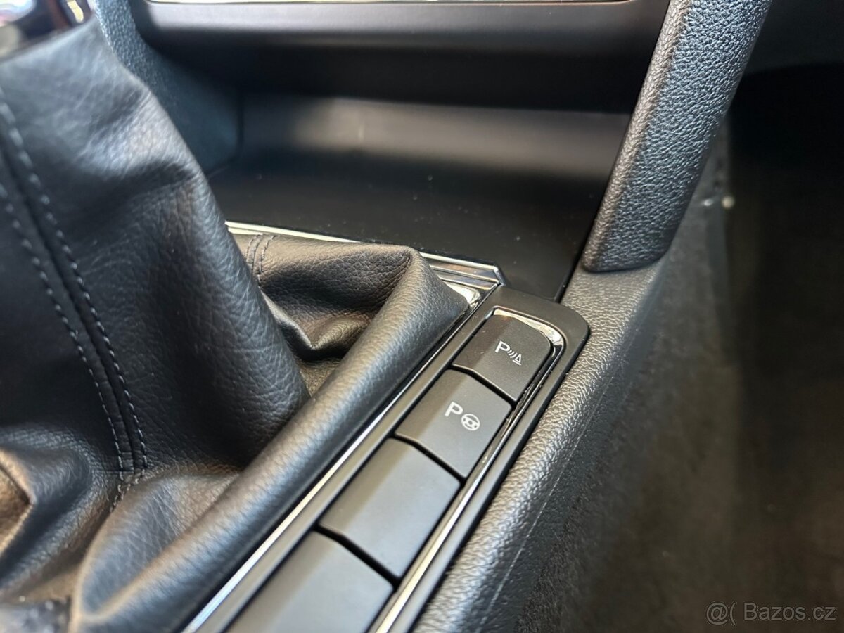 Škoda Superb 1.6TDi NAVI,PANOR.,GARANCE KM - 14