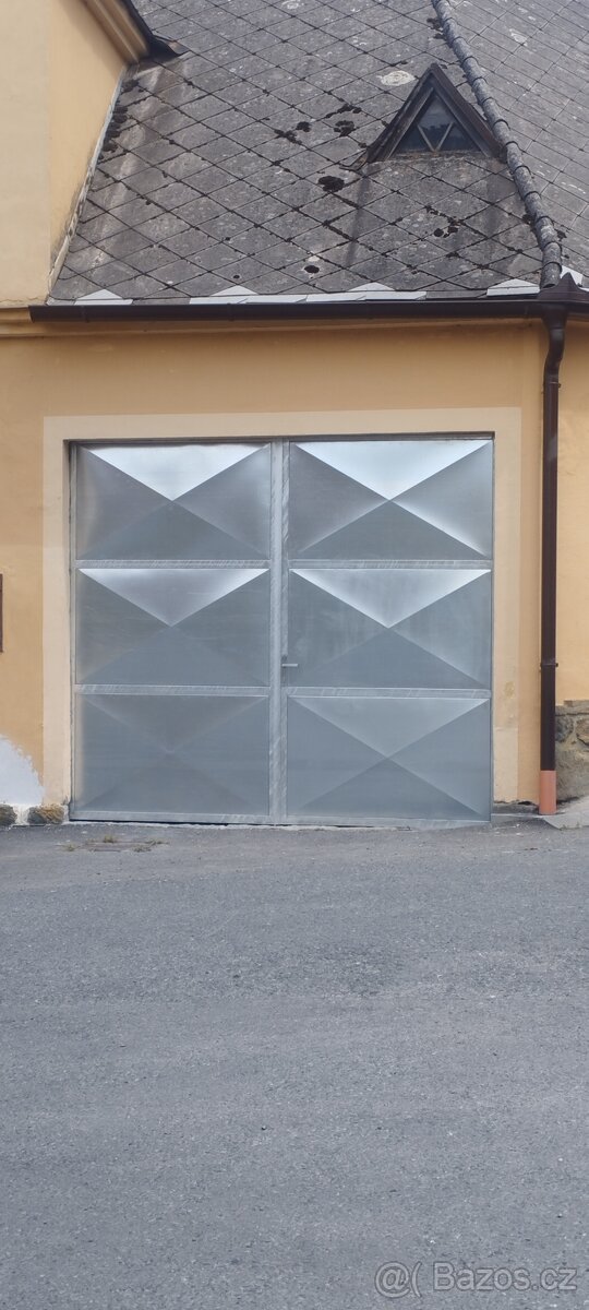 Samonosná brana / vrata - 14