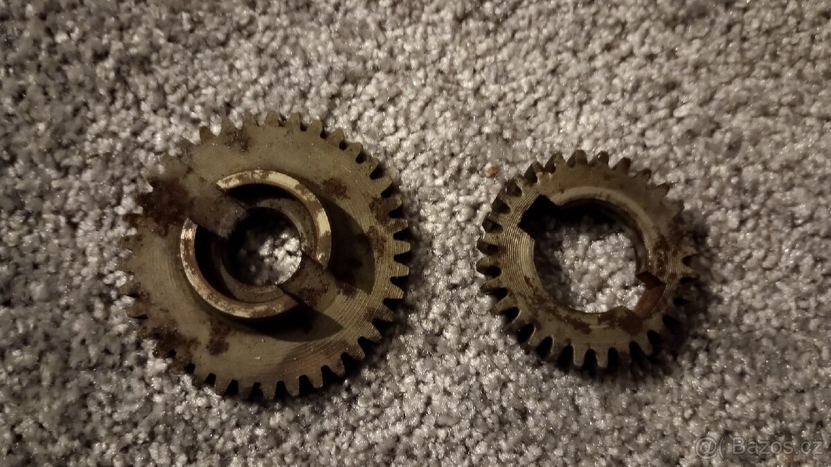 Prodám díly z motoru na Babetta 210 - 14