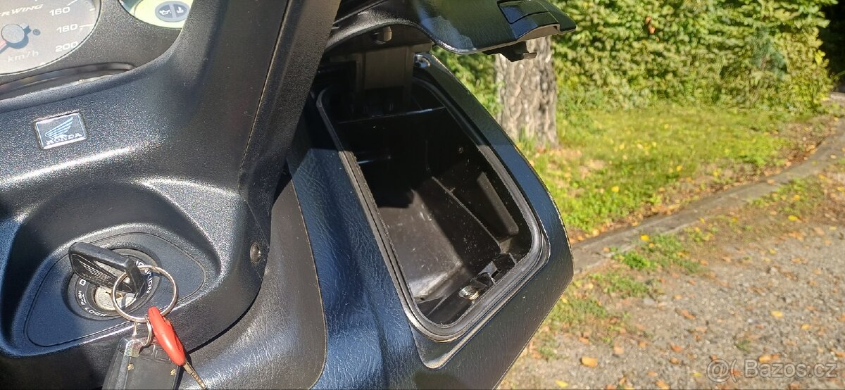 Honda Silver Wing FJS 400 D r.v.2006 - 14