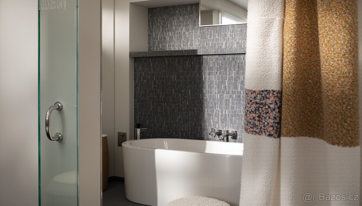 Prodej RD 3+1 196m2 a garáží 62m2, zahradou, Lučina - 14