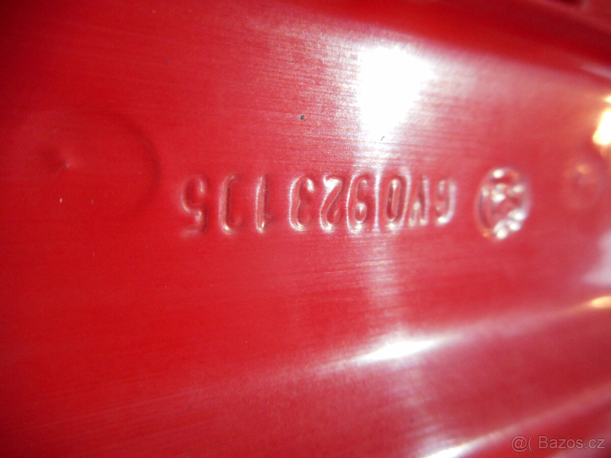 FABIA 1 PREDNI KAPOTA - 14