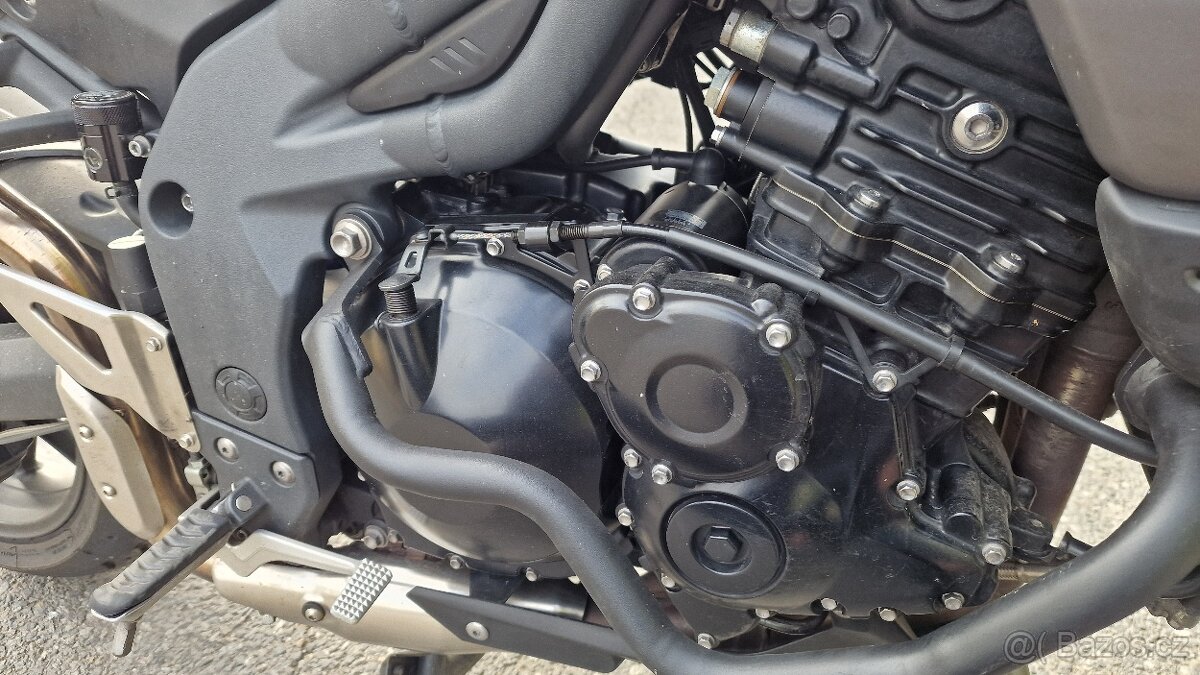 TRIUMPH TIGER 1050 - 14