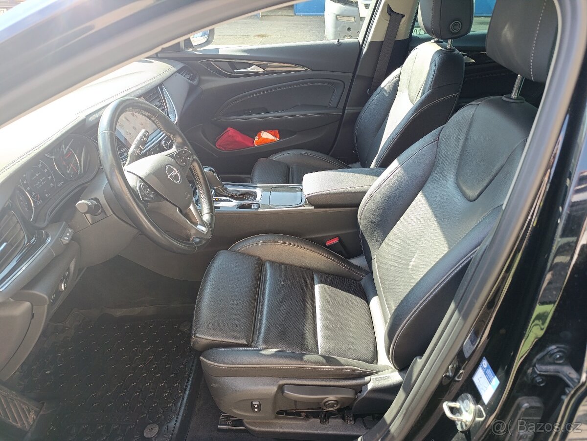 Opel Insignia B Sport Tourer Benzín - 14