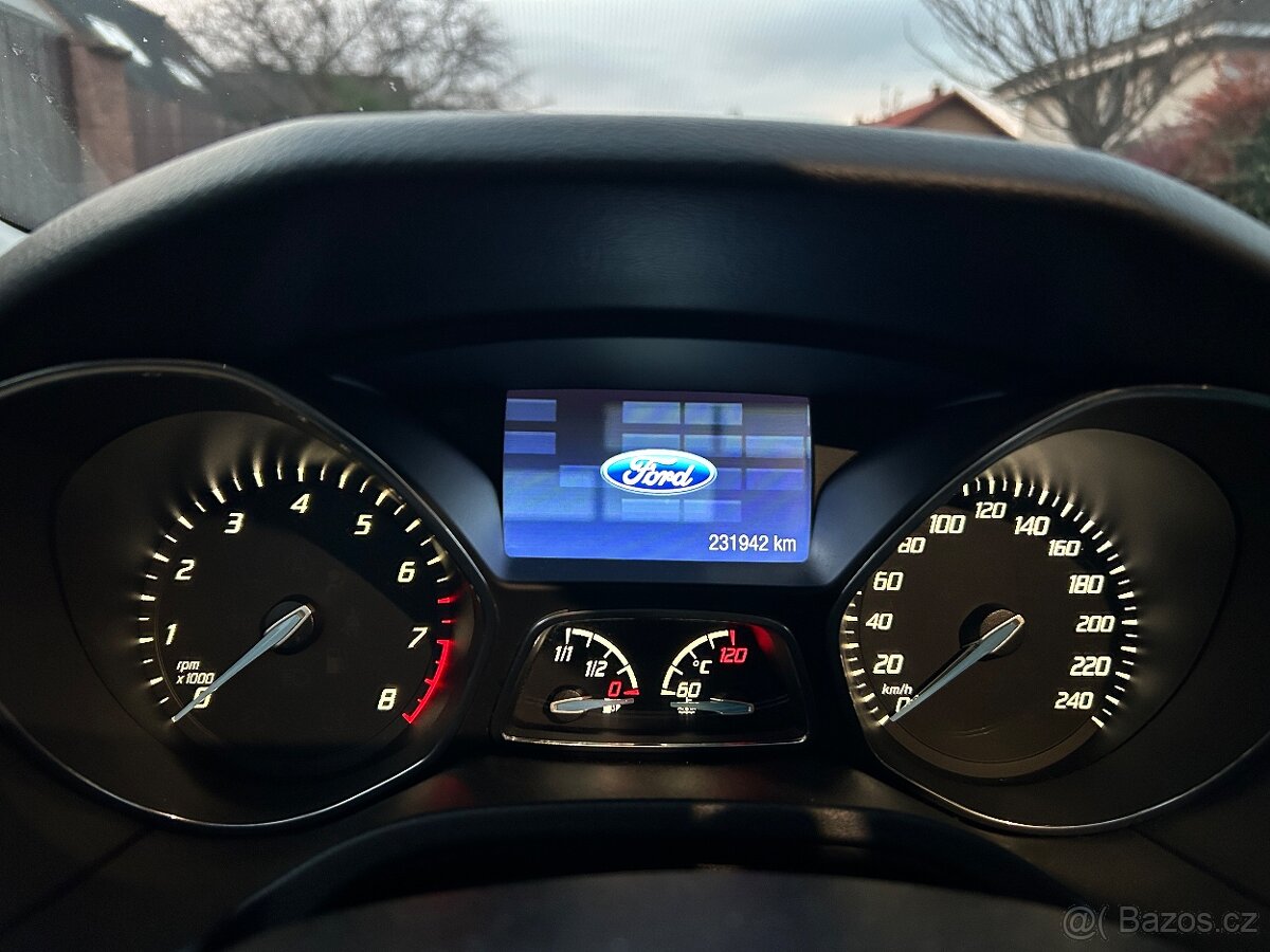 FORD FOCUS COMBI 1.6 EcoBoost 110KW MAX VÝBAVA - 14